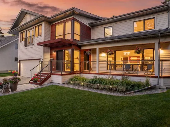 3323 W Upton Pl NW, Calgary, AB T2N 4G9