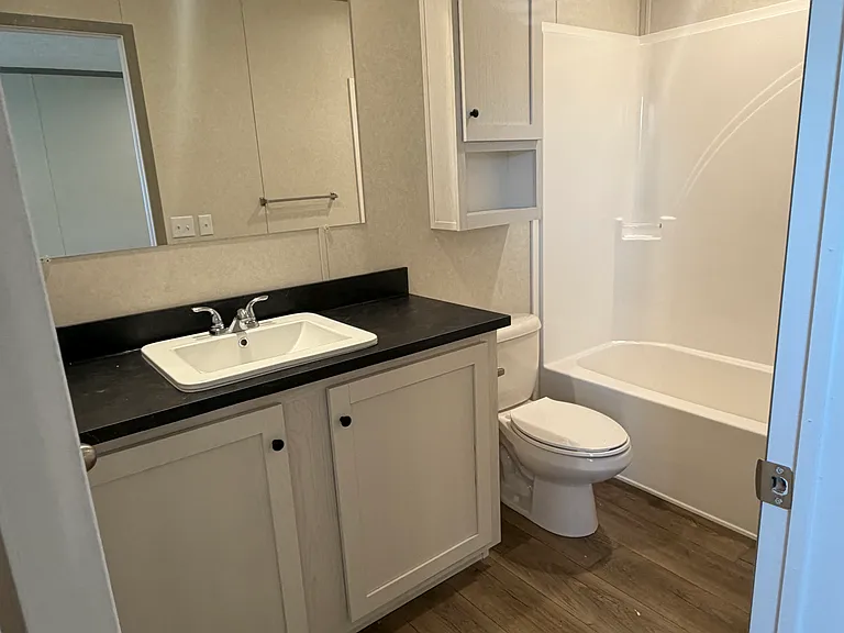 213 Grandmere Dr — Photo 10