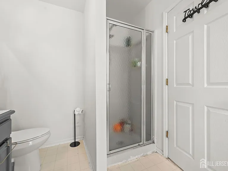 17 Parkside Dr — Photo 16