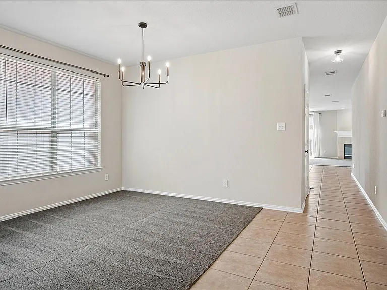 11589 Snyder Dr — Photo 3
