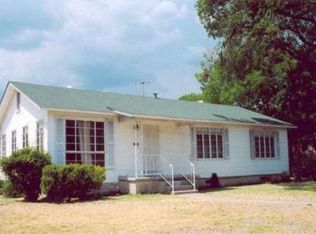 2551 W Summit Ave, San Antonio, TX 78228