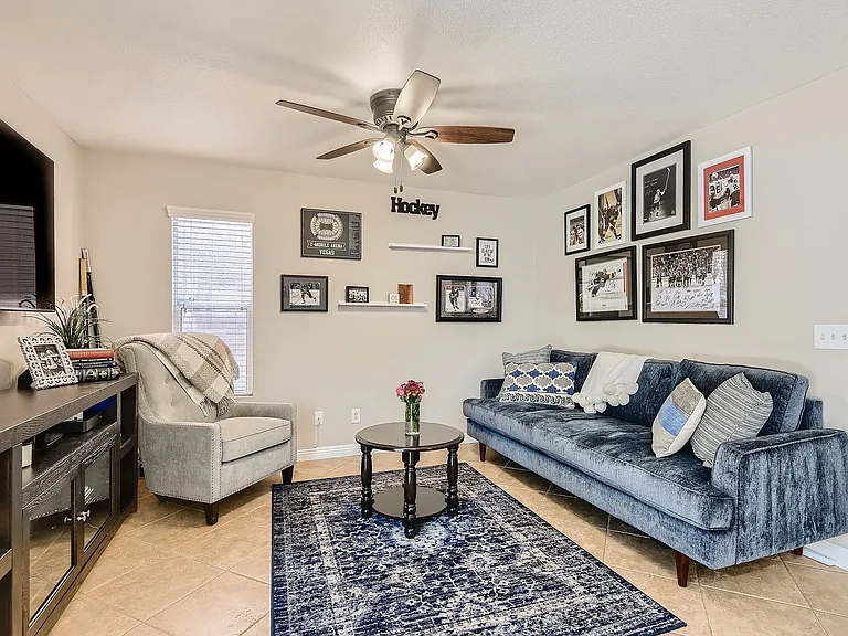 1517 Calle Montery St — Photo 15