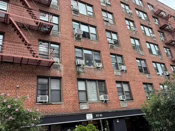 83-45 Vietor Ave #5D, Elmhurst, NY 11373