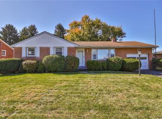 7 Victoria Dr, Allentown, PA 18109