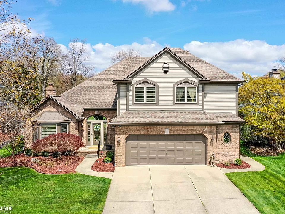 1st image of 21491 Bay Hills Dr