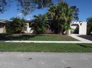 8310 NW 69th Ave, Tamarac, FL 33321