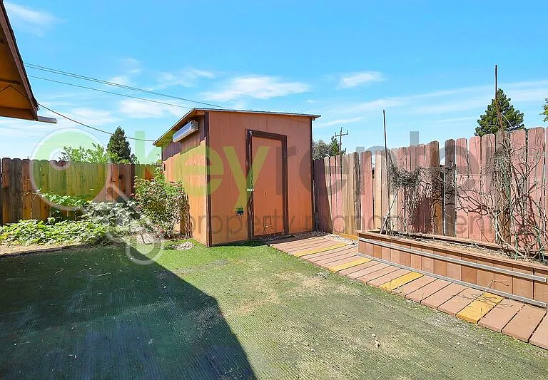 7137 Reyn Oaks Way — Photo 32