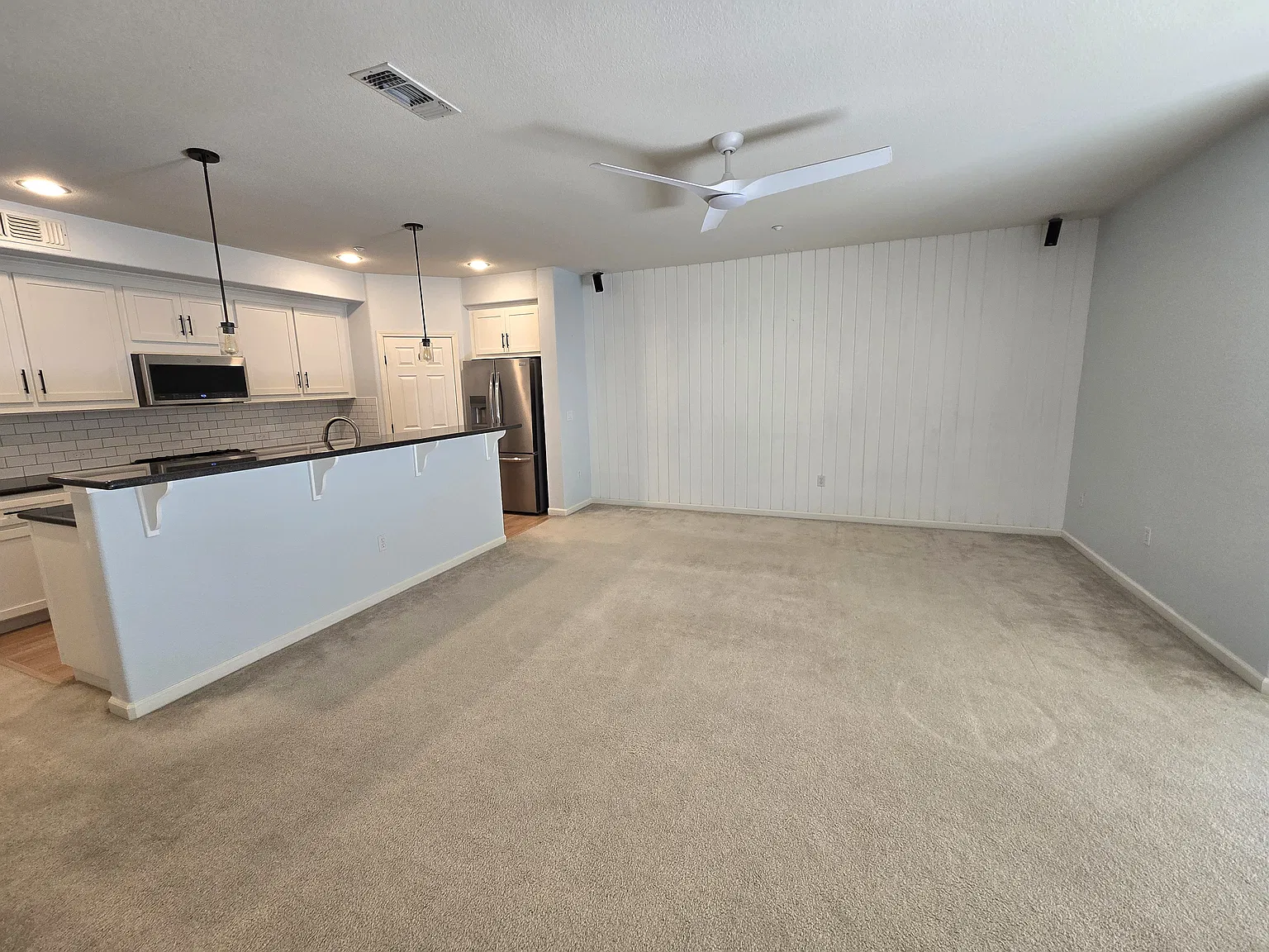 4353 Fitzwilliam St — Photo 2
