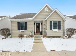 1219 Ogelthorpe Ave, Normal, IL 61761