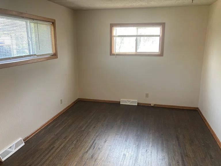 2610 S Larkin Dr — Photo 9