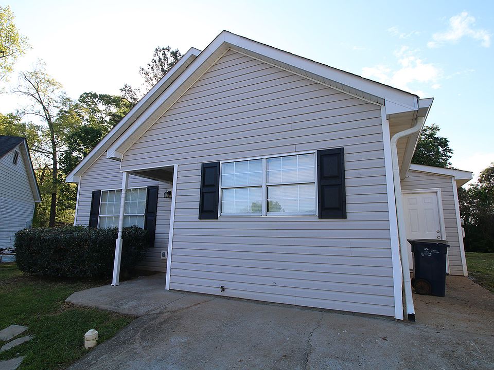 2nd image of 113 Shandon Ln