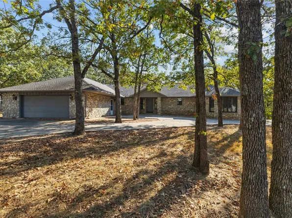 206 S Morrison Dr, Ada, OK 74820