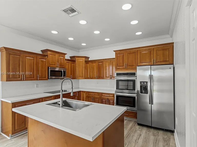 4116 SW 179th Way #0 — Photo 4