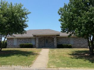 1106 Summer Wheat St, Cleburne, TX 76031