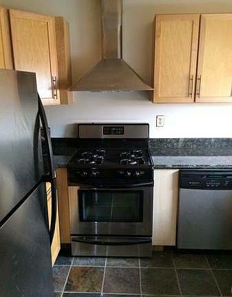2nd image of 860 Wales Dr