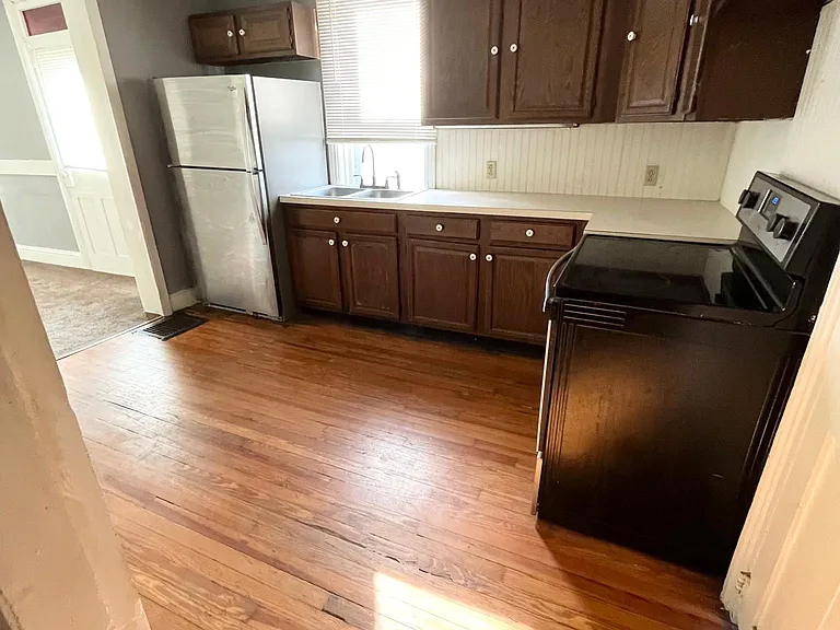 506 W Main St #506 — Photo 4