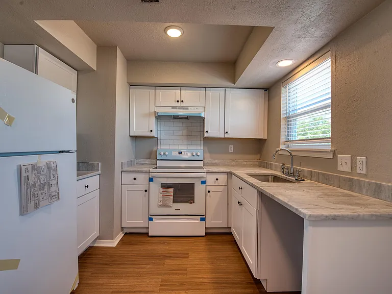 1001 E Main St #A-1 — Photo 1