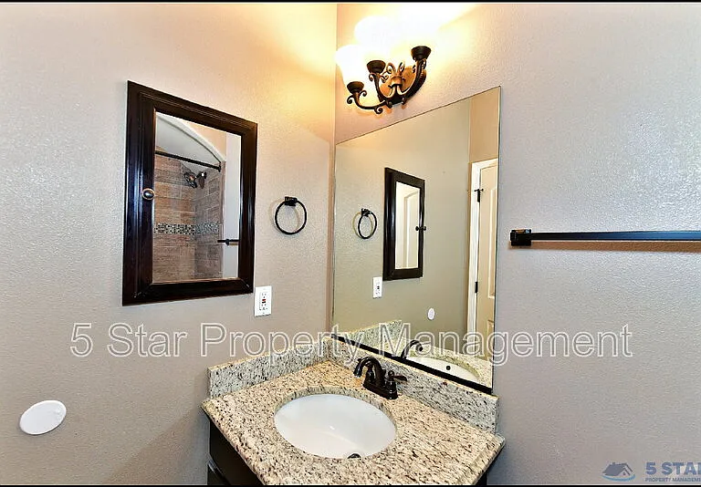 3741 Loma Adriana Dr — Photo 30