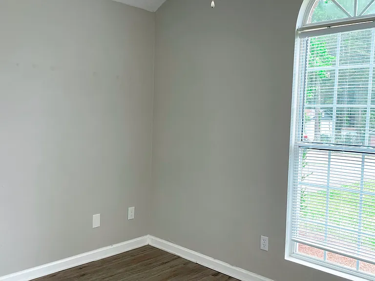 8428 Canaan Dr — Photo 10