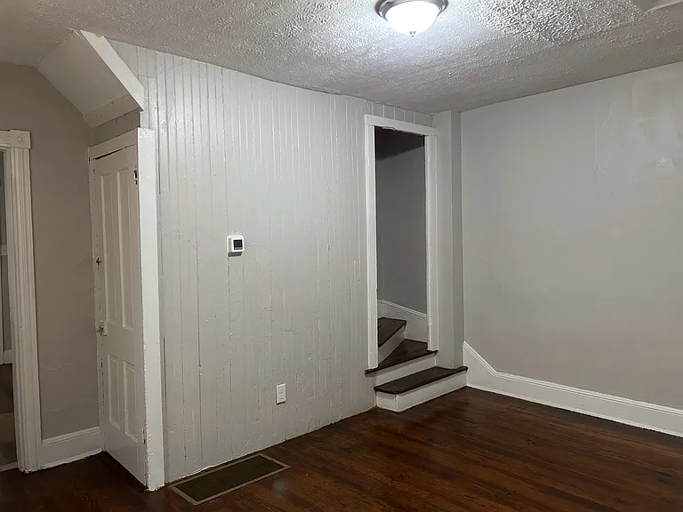 307 S Kent St — Photo 4