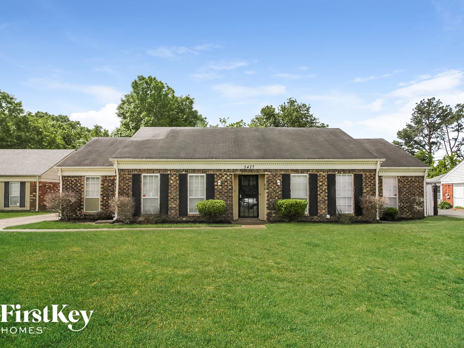 3 bed, 2.0 bath, 1758 sqft, $1,815 — Photo 1