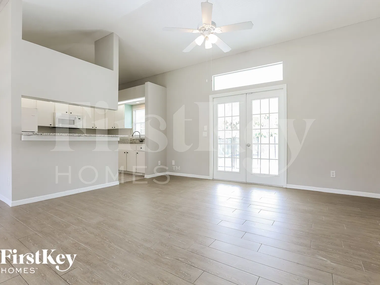 3 bed, 2.0 bath, 1453 sqft, $1,970 — Photo 2