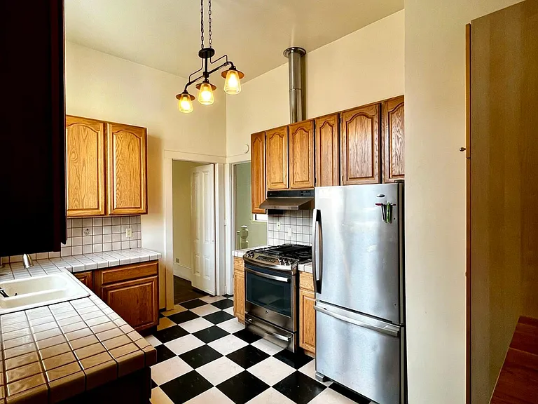 1324 Castro St — Photo 28