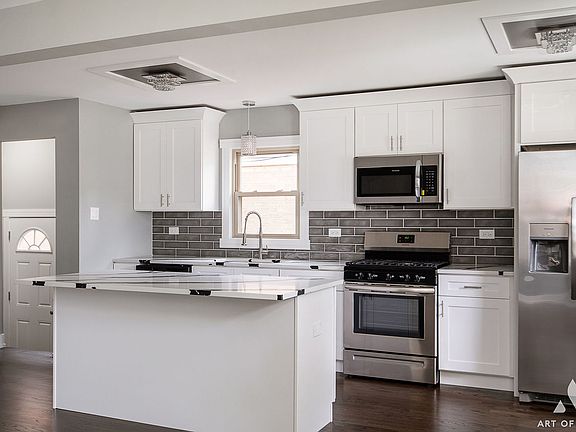 5th image of 8015 S Neenah Ave