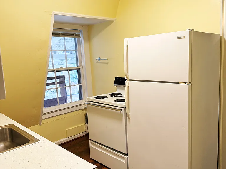 309 S Main St #9 — Photo 12
