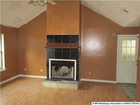 3rd image of 10102 Yates Dr