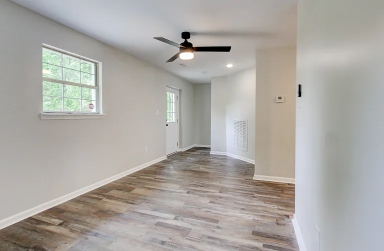 2024 Lintwood Dr — Photo 16