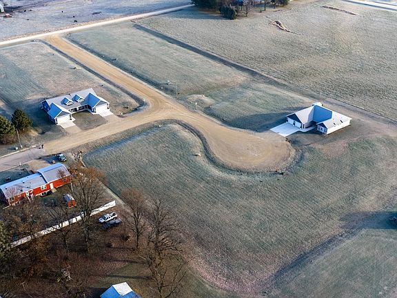 3rd image of 404 3rd St NW