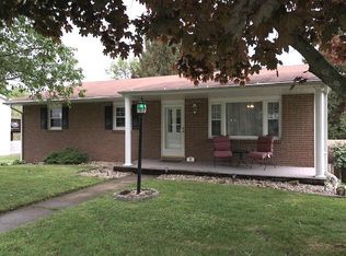 5 Pin Oak Dr, Wheeling, WV 26003