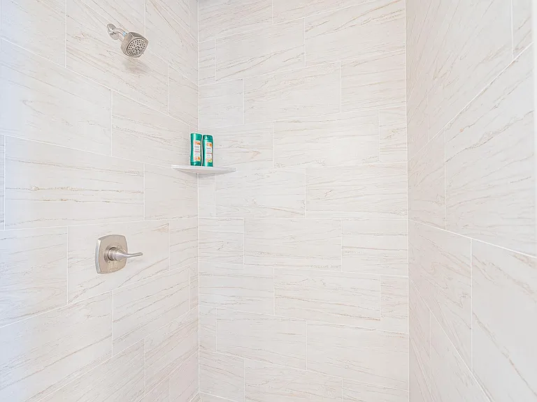 406 E Martial Ave — Photo 13