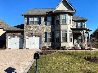 90 Garrison Falls Dr, Gettysburg, PA 17325