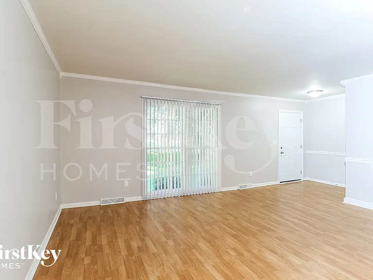 13507 Idlefield Ln — Photo 9