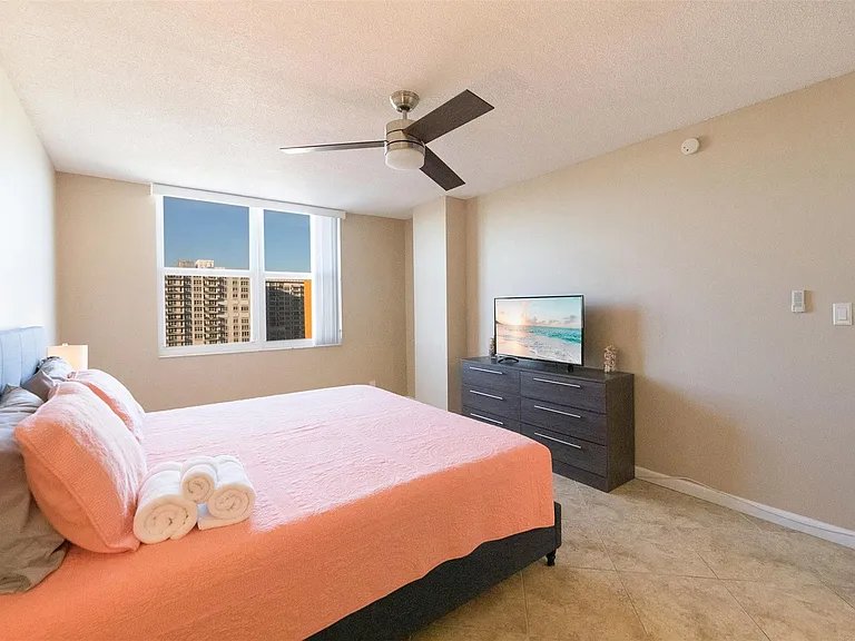 305 N Pompano Beach Blvd #1403 — Photo 19