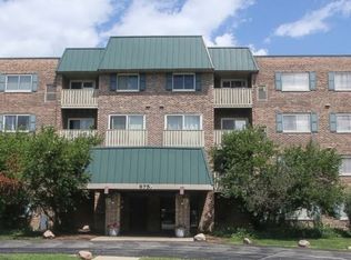 675 Grove Dr APT 409, Elk Grove Village, IL 60007