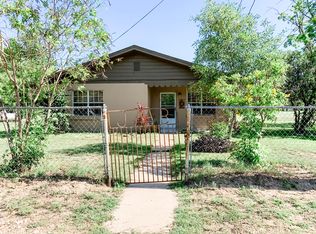 21 Bazan St, Roma, TX 78584