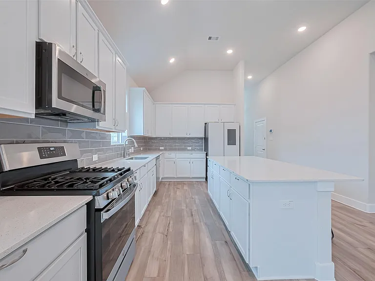 200 Catalina Cove Dr — Photo 23