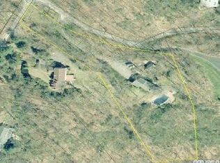 205 Sunset Rd, Oyster Bay, NY 11771