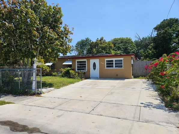 3788 SW 40th St, West Park, FL 33023