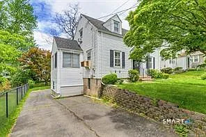 98 Woodmere, West Hartford, CT 06119 — Photo 2