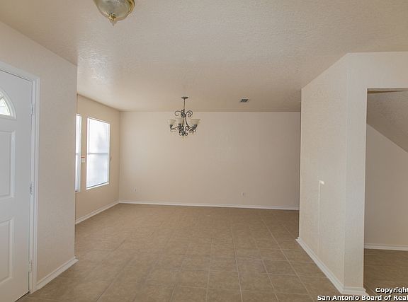 3rd image of 314 Butternut Blvd