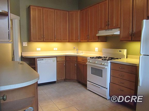 5th image of 4049 N Greenview Ave #1