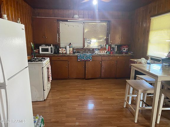 3rd image of 515 Kathy Dr