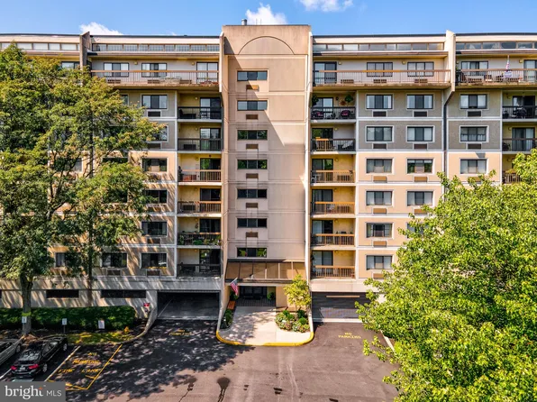 700 Avondale Rd #Penthouse 10, Wallingford, PA 19086