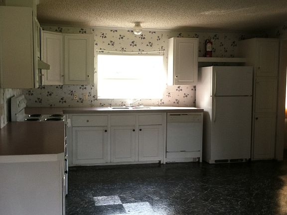 4th image of 6022 NE 78th Ln