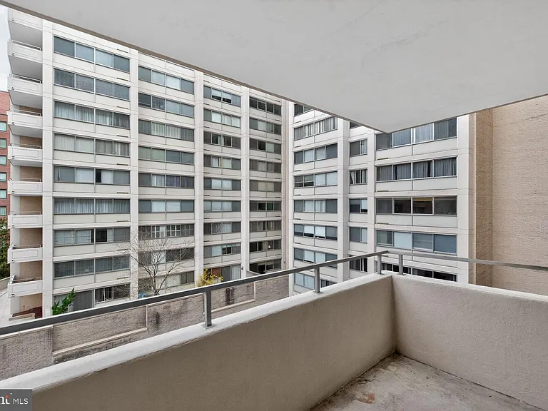 4515 Willard Ave #1112S — Photo 13