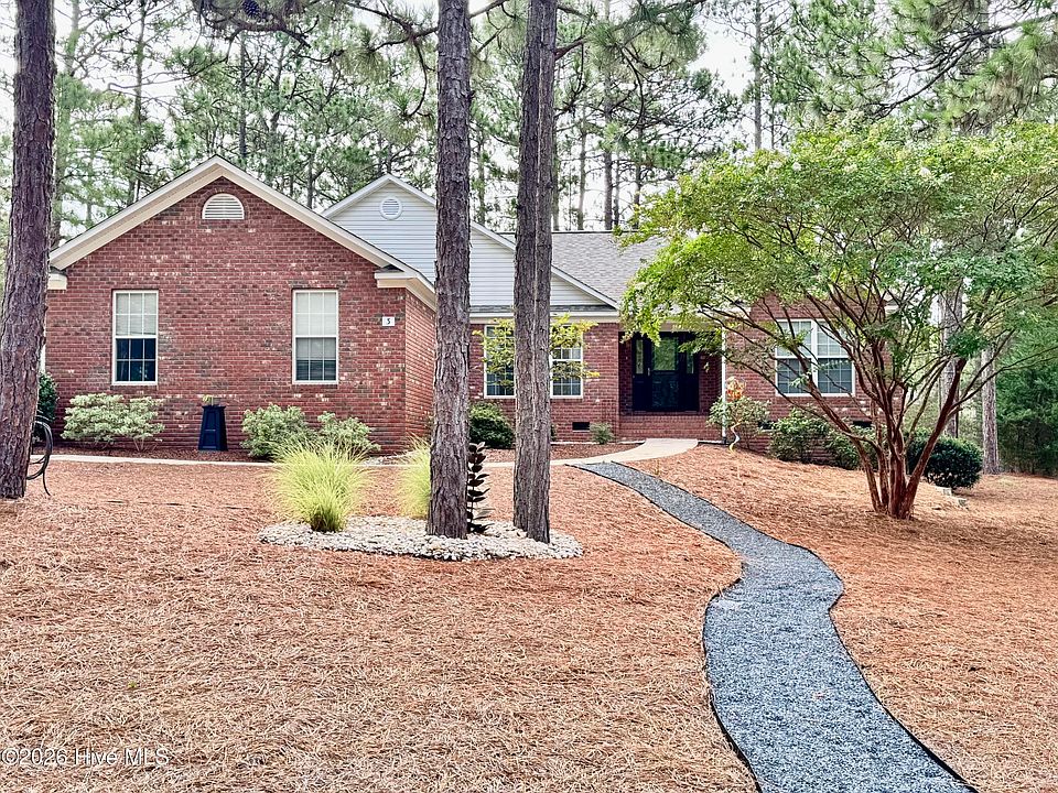 1st image of 3 Oak Tree Lane #6